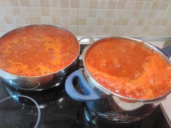 Σπιτική σάλτσα τσίλι