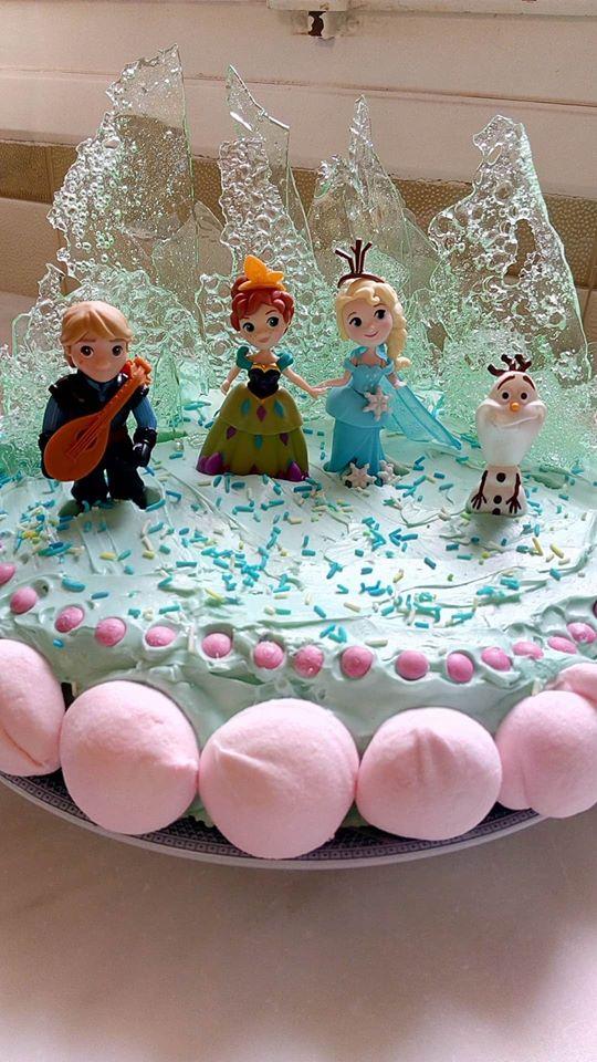 Υπέροχη τούρτα Frozen για το παιδικό πάρτυ!