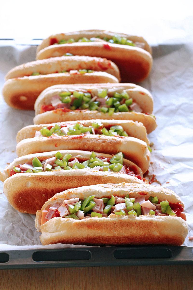 Pizza hot dogs 5