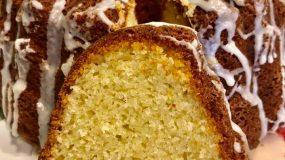 Κέικ γιαουρτιού με λεμόνι και ελαιόλαδο χωρίς μίξερ