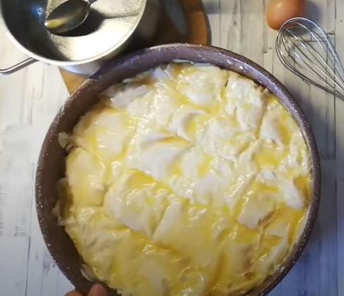 φουσκωτή τυρόπιτα βούτυρο