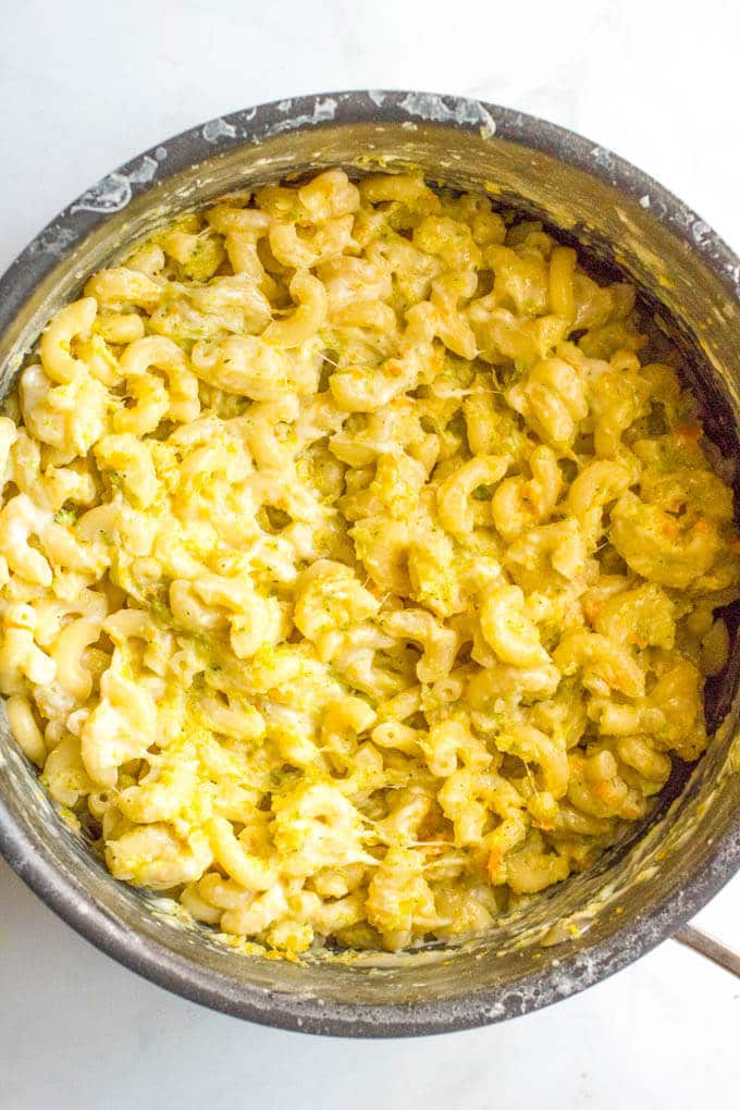 Muffins mac and cheese με λαχανικά - Συνταγή για παιδικό πάρτυ