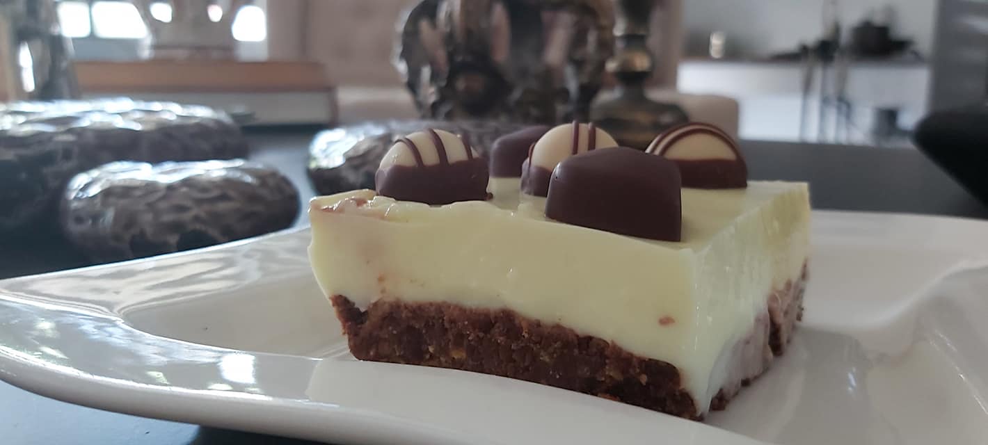 γιαουρτόγλυκο με λεμόνι