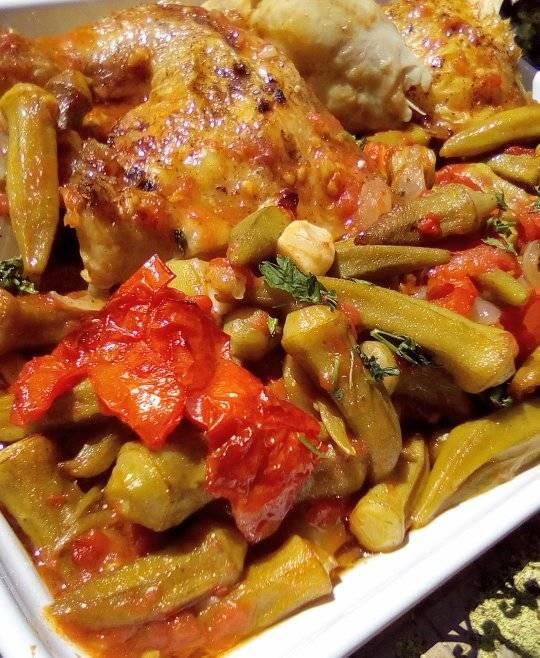 Νόστιμες μαμαδίστικες μπάμιες με κοτόπουλο!