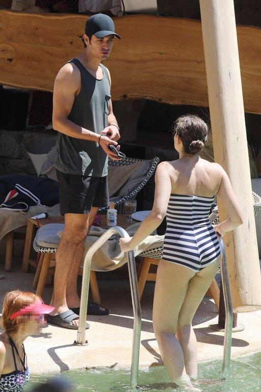 Άγριες Μέλισσες : Δεν σας πάει το μυαλό ποιοι πρωταγωνιστές είναι ζευγάρι (photos)