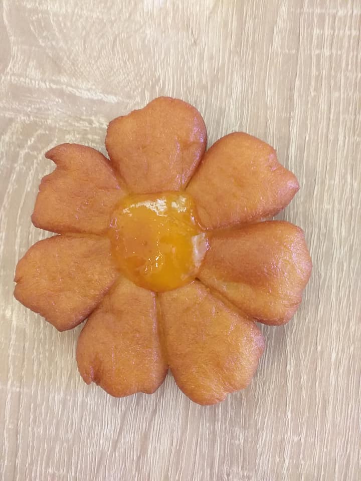 Μπισκότα Fried Flowers σκέτη γλύκα! Με μαρμελάδα της αρεσκείας μας!