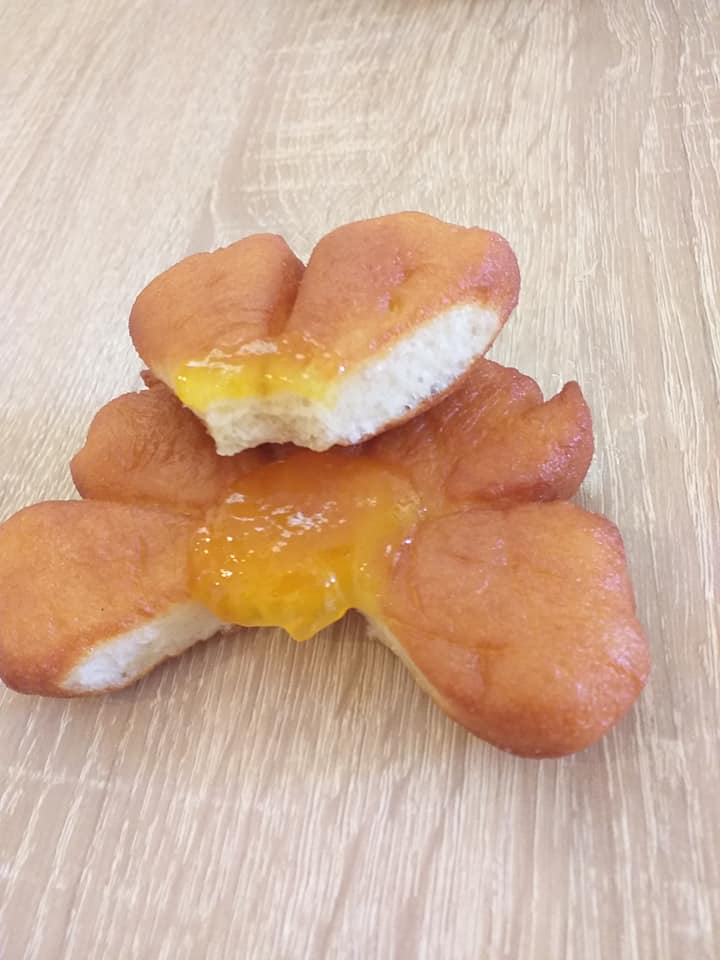 Μπισκότα Fried Flowers σκέτη γλύκα! Με μαρμελάδα της αρεσκείας μας!