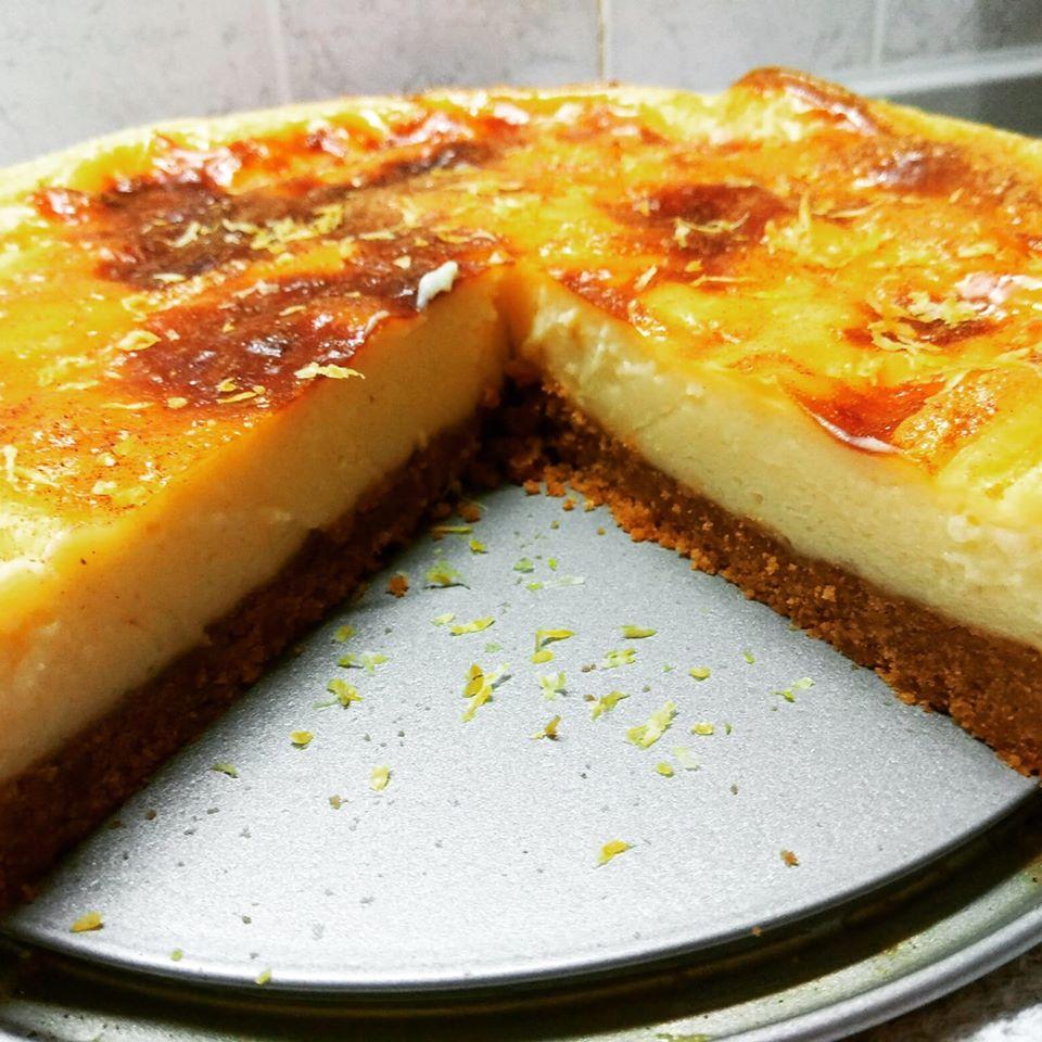Συνταγή για Γαλατόπιτα με μπισκοτενια βάση σαν cheesecake