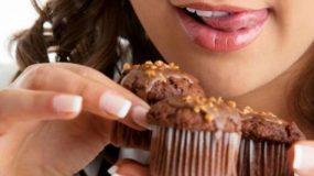 4 τρόποι για να σταματήσετε να τρώτε γλυκά