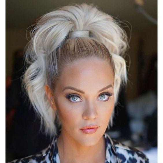 Όλα όσα πρέπει να ξέρεις για το ξανθό πλατινέ χρώμα στα μαλλιά & 15 ιδέες για να διαλέξεις την αγαπημένη σου!