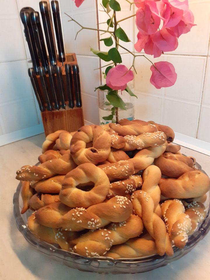 Μαμαδίστικα λαδοκουλουράκια με γιαούρτι