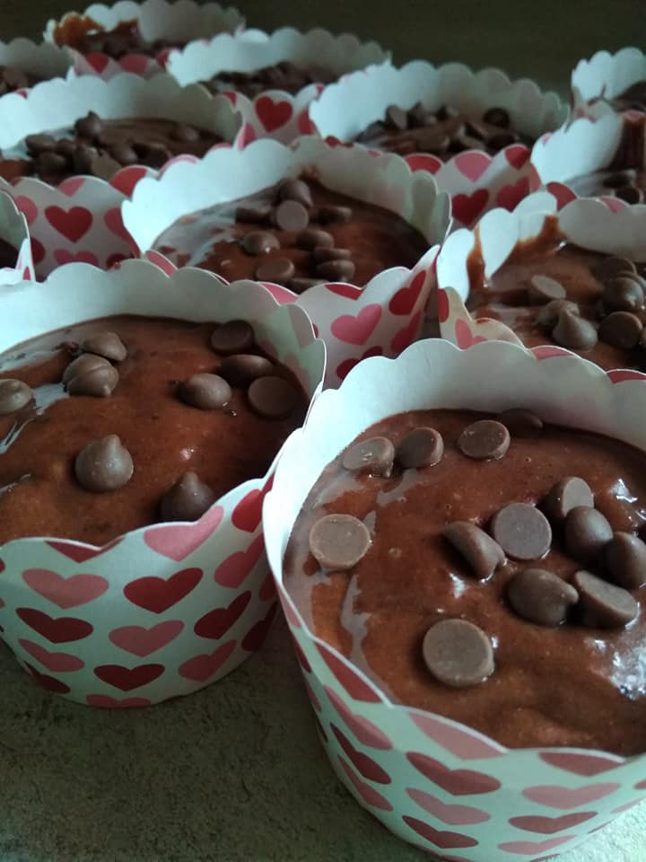 Αφράτα σοκολατένια muffins για όλη την οικογένεια!