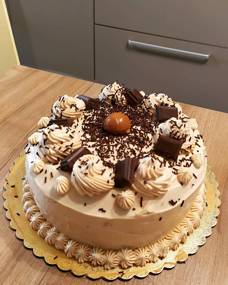 τούρτα με σοκολάτα και καραμέλα!