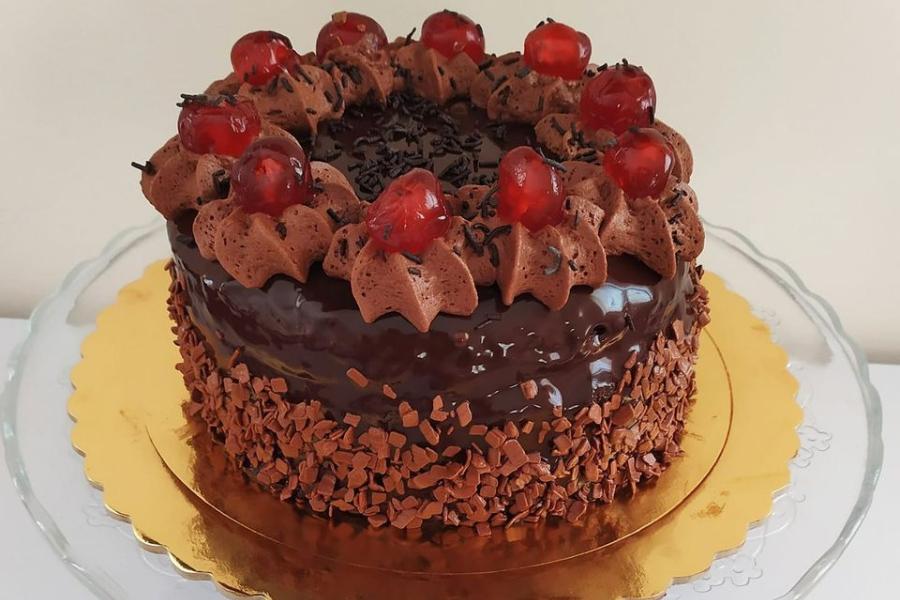Συνταγή για τούρτα σοκολάτα: Σοκολατένια απόλαυση για μικρούς & μεγάλους!