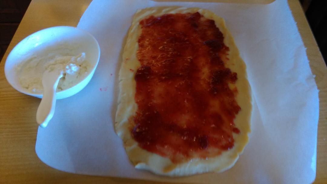 συνταγή για ιταλικό ρολό με μαρμελάδα 