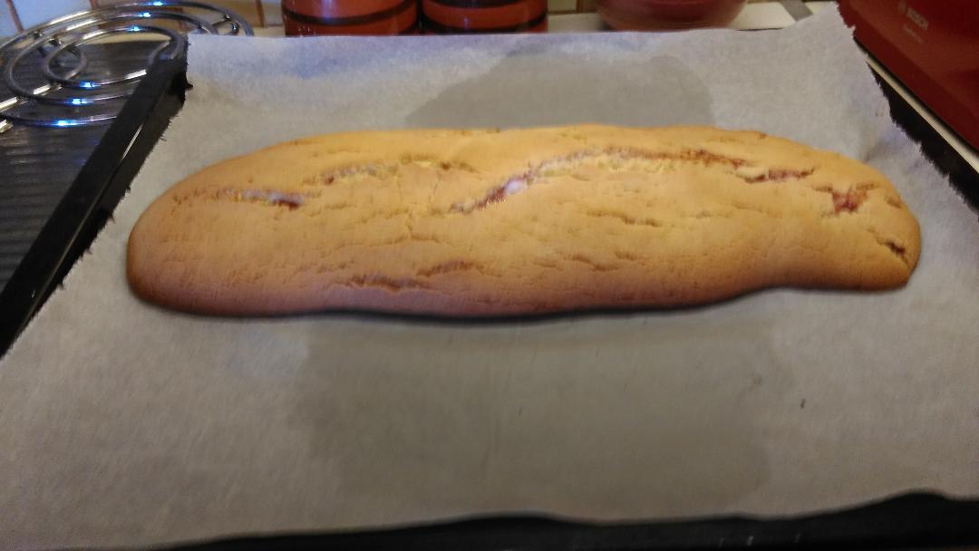 συνταγή για ιταλικό ρολό με μαρμελάδα 