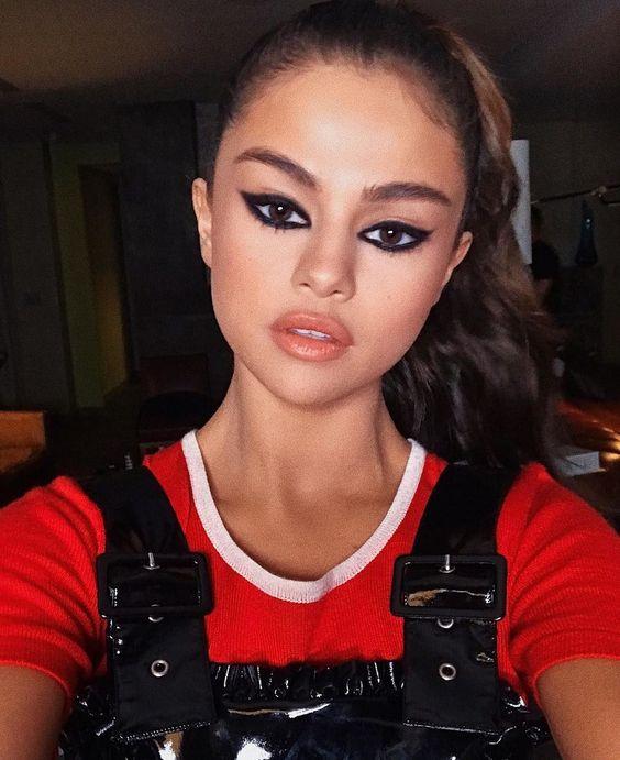 Selena Gomez μακιγιάζ 