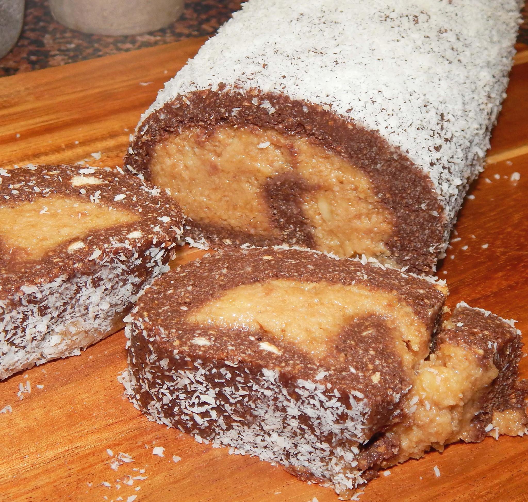 Κορμός σοκολατένιος από παντεσπάνι γεμιστός με μπανάνα