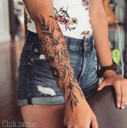 Γυναικείο τατουάζ μανίκι με λουλούδια 