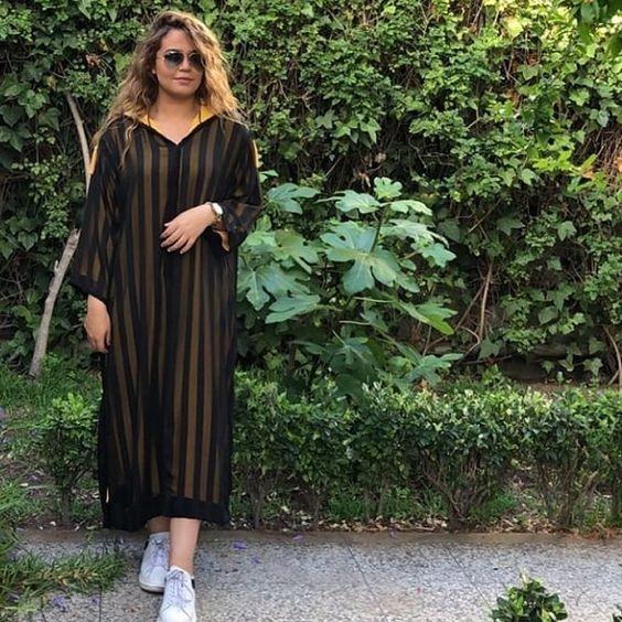 Kaftan dress σε μαύρες χρώμα με κίτρινες λεπτομέρειες 