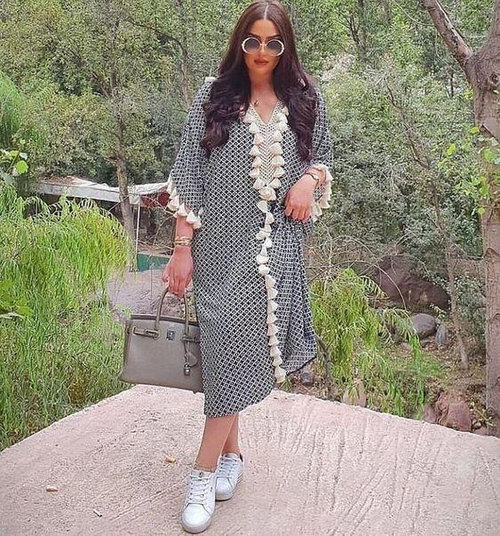 Ασπρόμαυρο πουά kaftan dress 