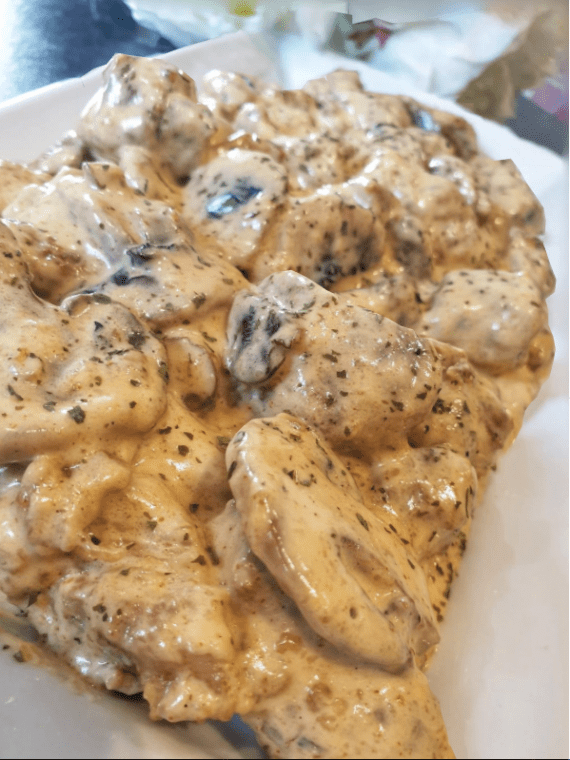 Χοιρινό μπουκίτσες με κρέμα γάλακτος & μανιτάρια