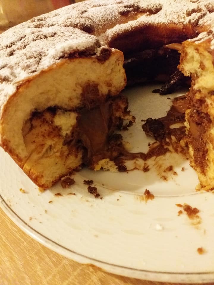 Γεμιστό Μπριός με Νουτέλα συνταγή