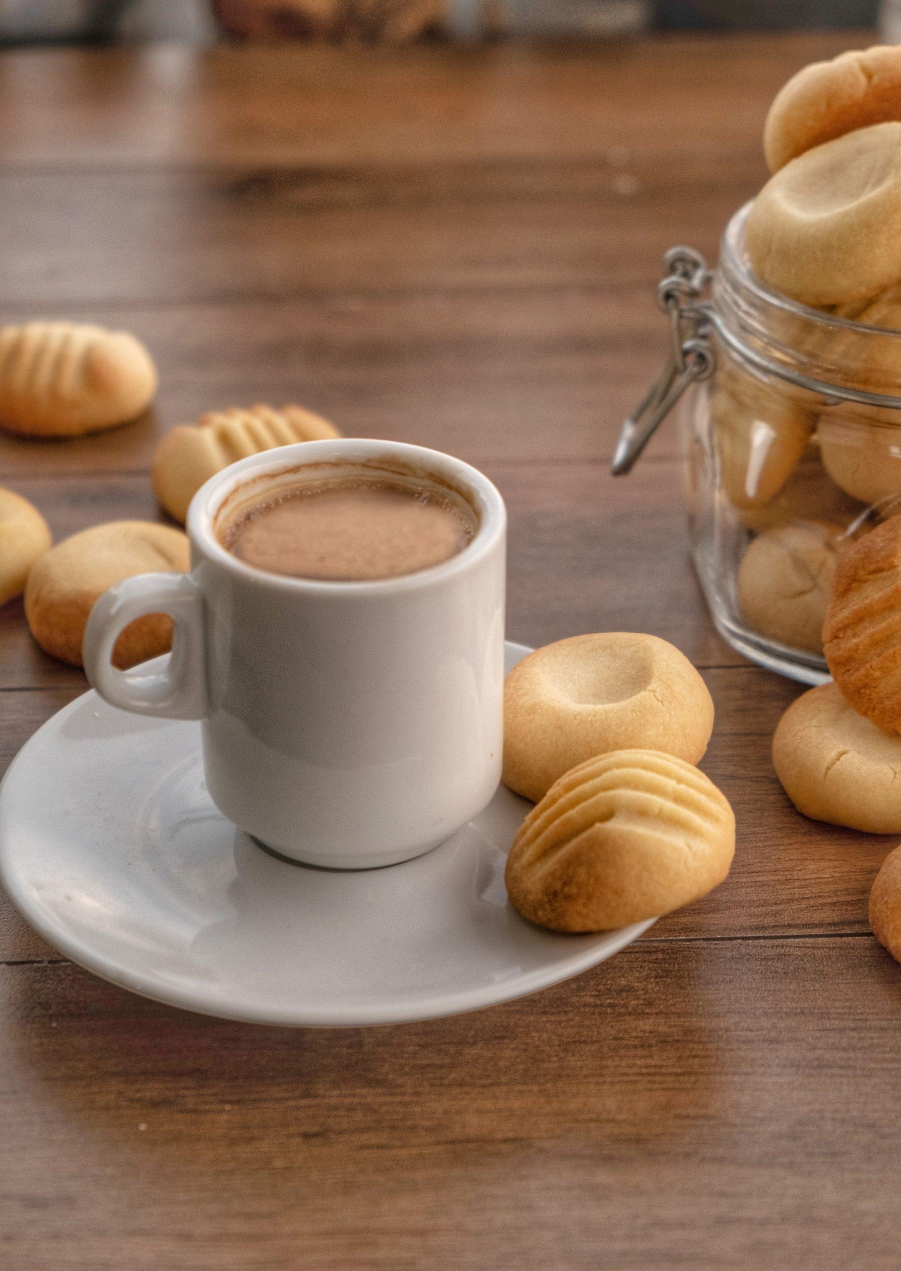 Μπισκότα βουτύρου με 3 Υλικά από το Live Kitchen (βίντεο) Μπισκότα βουτύρου με 3 Υλικά από το Live Kitchen (βίντεο)