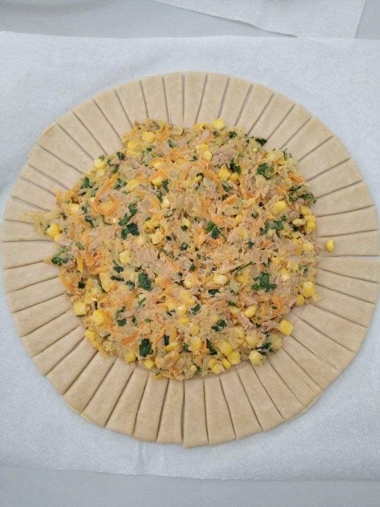 συνταγή για αλμυρές τάρτες με τόνο συνταγή για αλμυρές τάρτες με τόνο