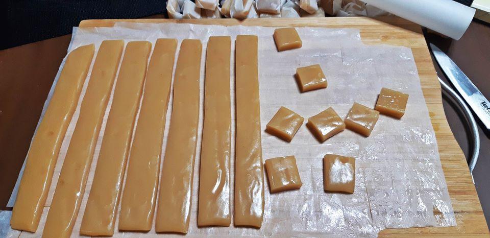 Συνταγή για καραμέλες βουτύρου ή γάλακτος Συνταγή για καραμέλες βουτύρου ή γάλακτος