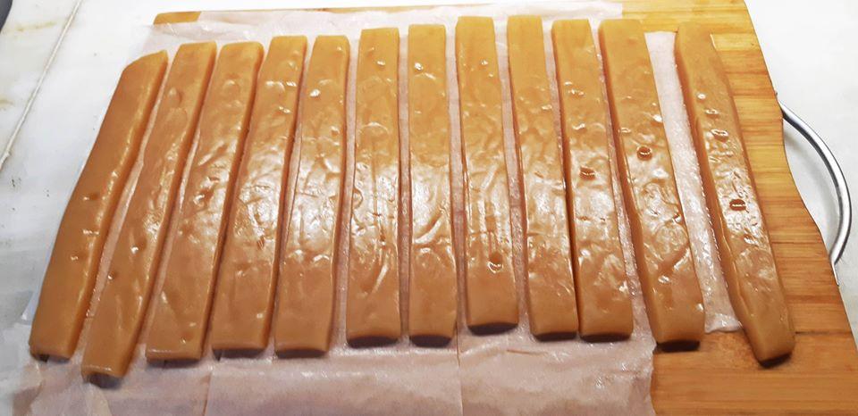 Συνταγή για καραμέλες βουτύρου ή γάλακτος Συνταγή για καραμέλες βουτύρου ή γάλακτος