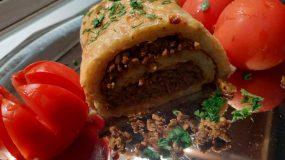 Απολαυστικά ρολά πατάτας με γέμιση κιμά – Ιδανικά για τον γιορτινό μπουφέ