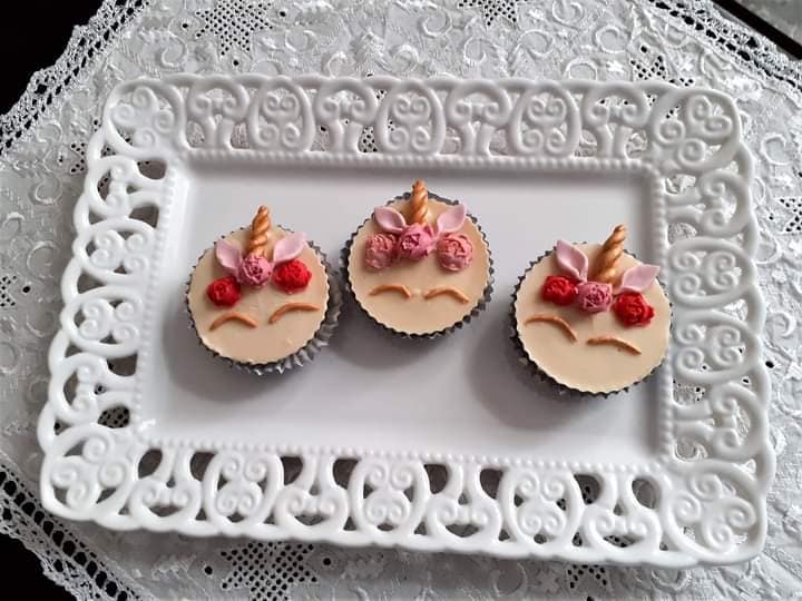 συνταγή για Κεράσματα με μπισκότα OREO και λευκή σοκολάτα 