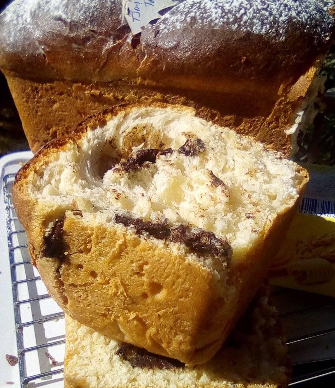 Κέικ αφράτο σαν τσουρέκι με γέμιση Μερέντα συνταγή