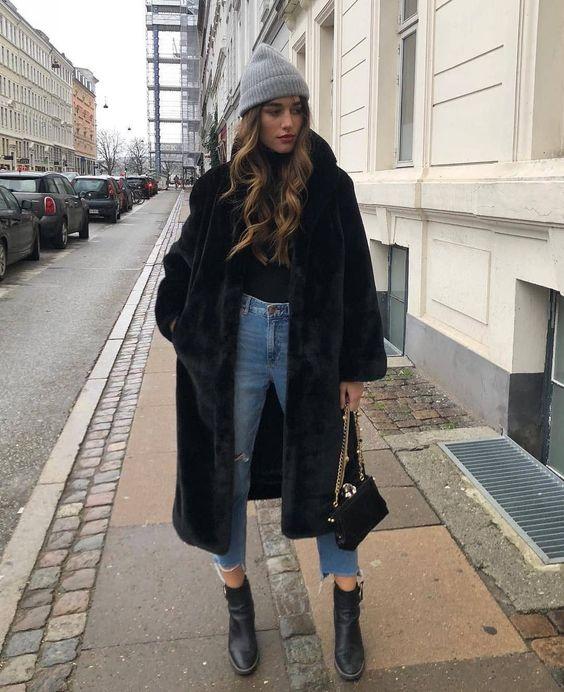 Tedy bear coat: Μαύρο γούνινο παλτό 