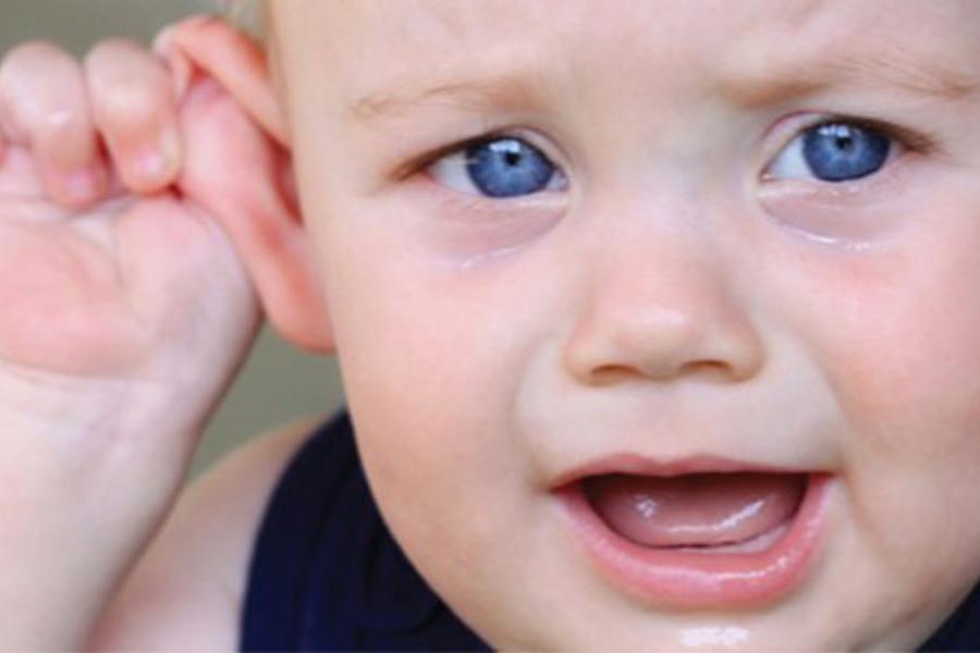 Ωτίτιδα στα παιδιά: Μπορεί να προκαλέσει πρόβλημα στην ακοή & στον λόγο; Τι πρέπει να κάνουμε