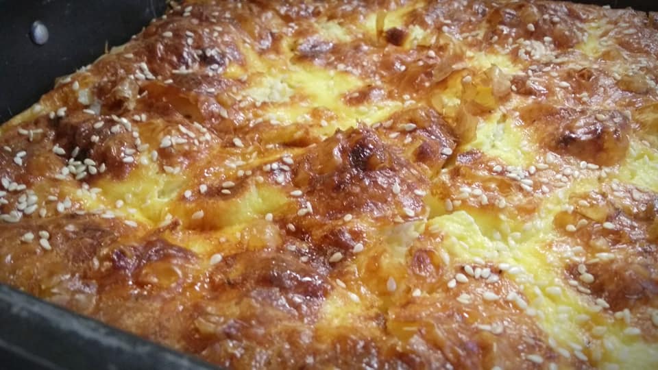 τυρόπιτα με φύλλο κρούστας συνταγή