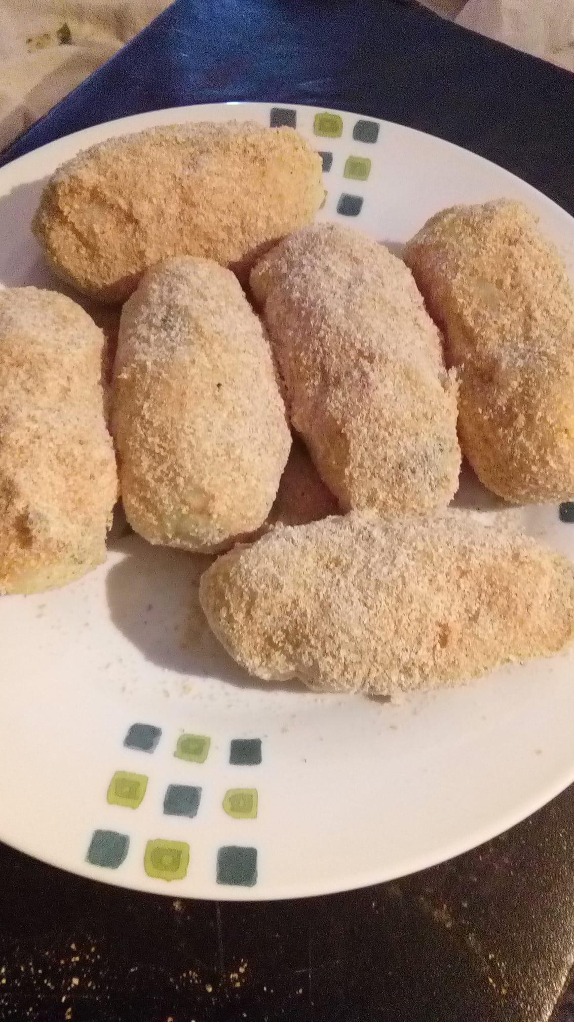 πατατοκεφτέδες γεμιστοί με αυγό συνταγή