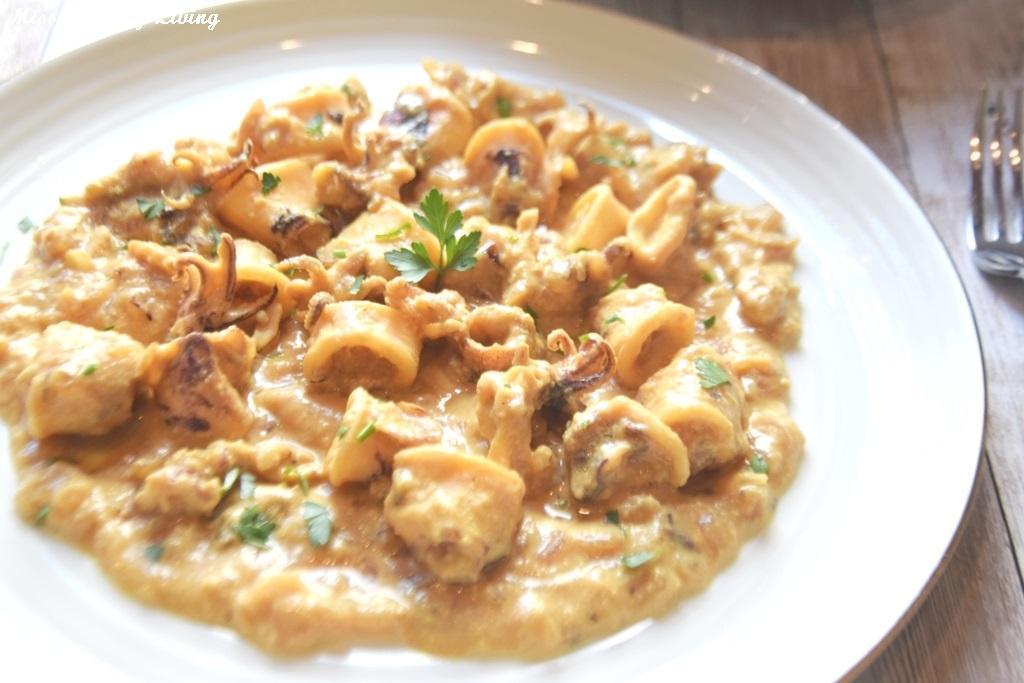 Συνταγή για καλαμαράκια λεμονάτα με μουστάρδα Συνταγή για καλαμαράκια λεμονάτα με μουστάρδα