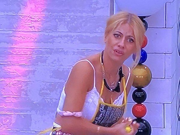 Big Brother: Χαμός στο σπίτι -Φεύγει η Άννα Μαρία (video)