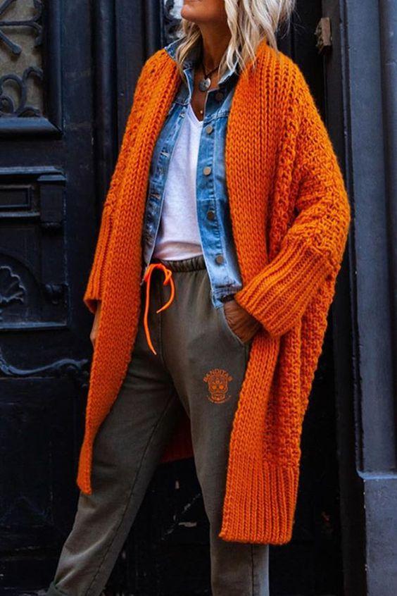 Knitwear outfit: Πορτοκαλί πλεκτό πανωφόρι 