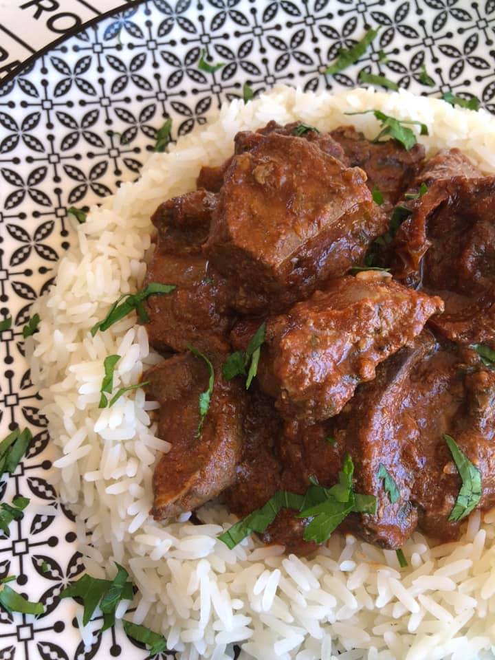 Συνταγή για συκώτι μοσχαρίσιο με κόκκινη σάλτσα