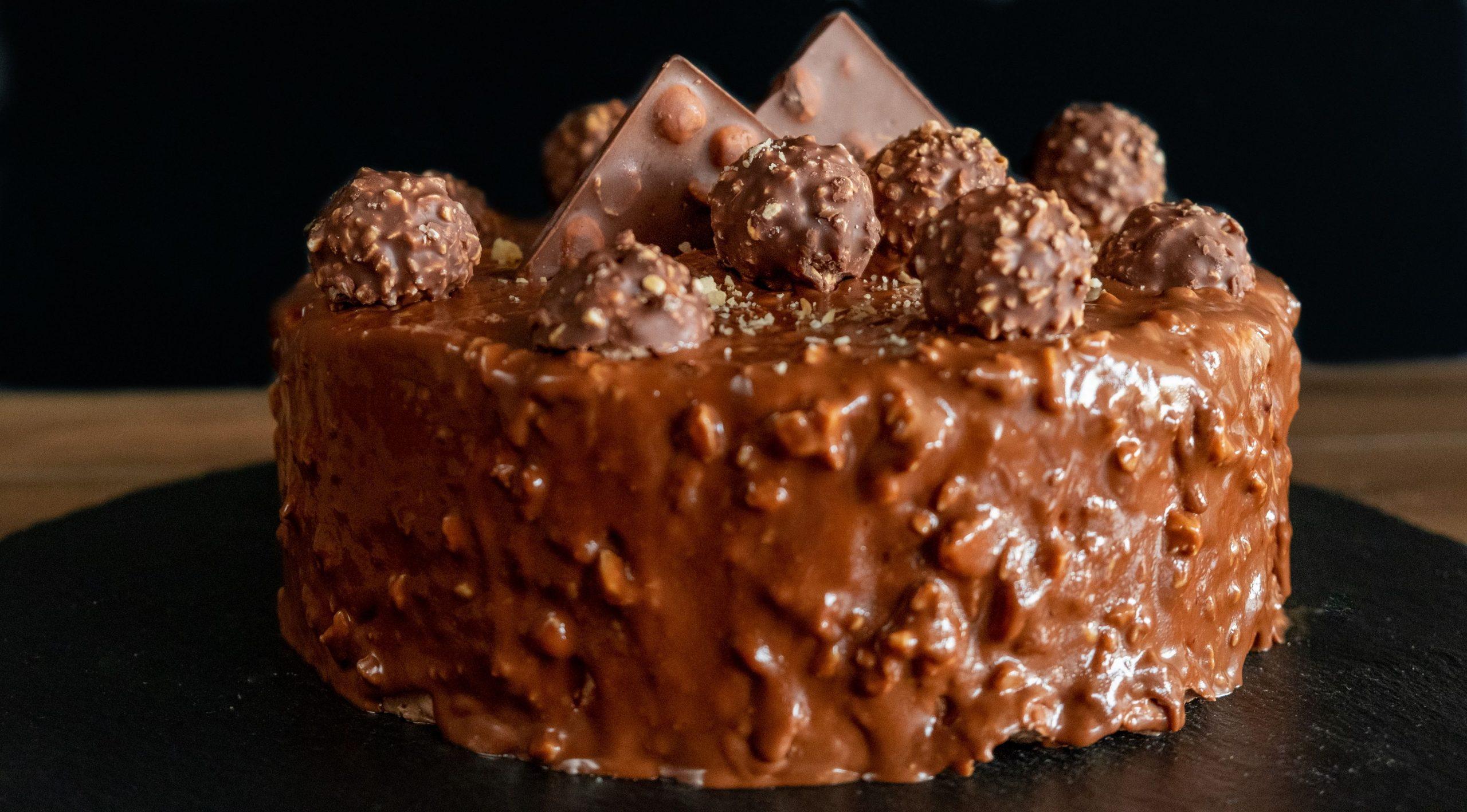 Ferrero Rocher – Τούρτα ζαχαροπλαστείου – Επαγγελματική συνταγή