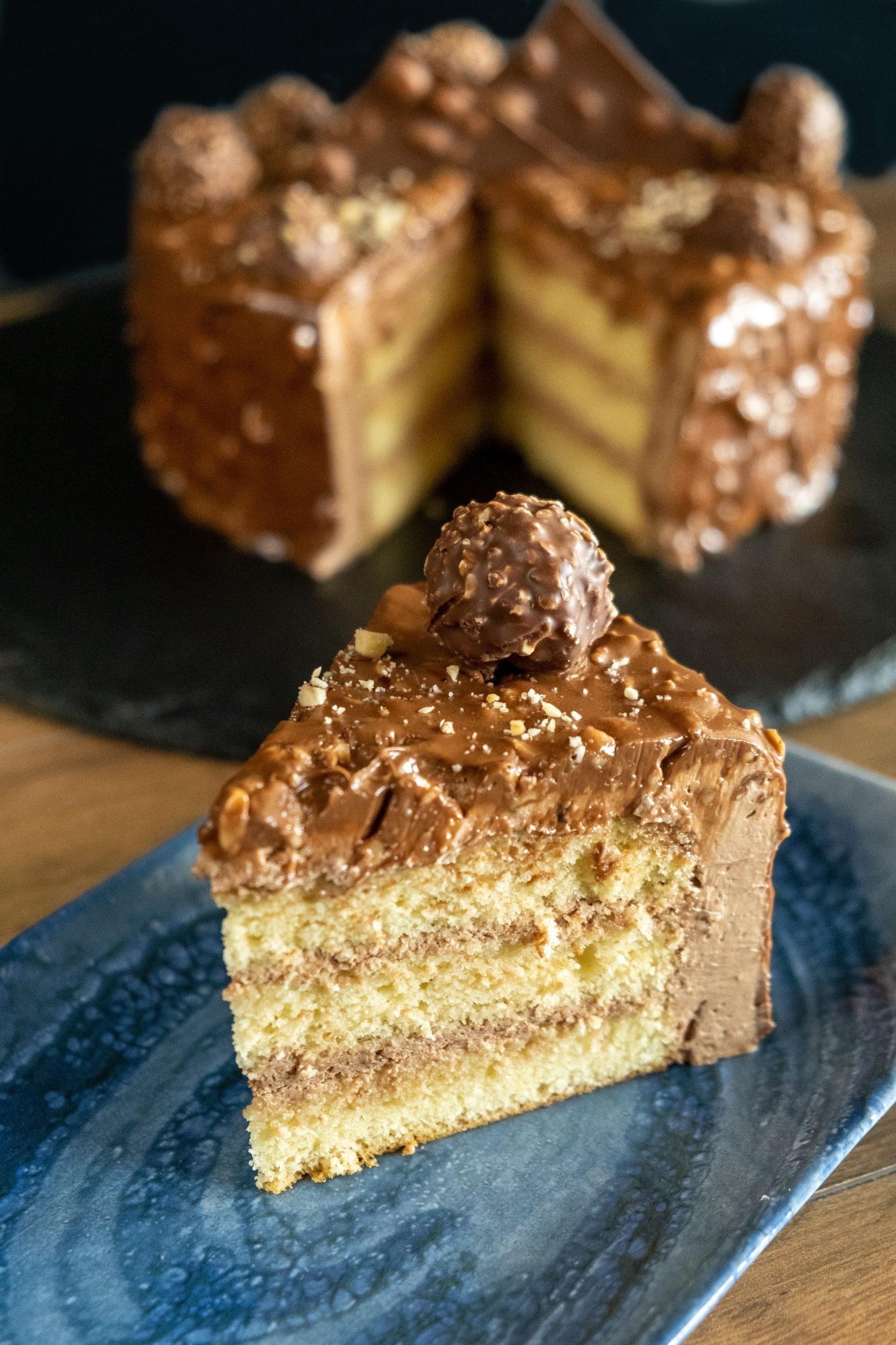 Ferrero Rocher - Τούρτα ζαχαροπλαστείου - Επαγγελματική συνταγή Ferrero Rocher - Τούρτα ζαχαροπλαστείου - Επαγγελματική συνταγή