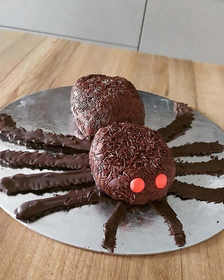 Συνταγή για Αποκριές_ Σοκολατένια αράχνη_