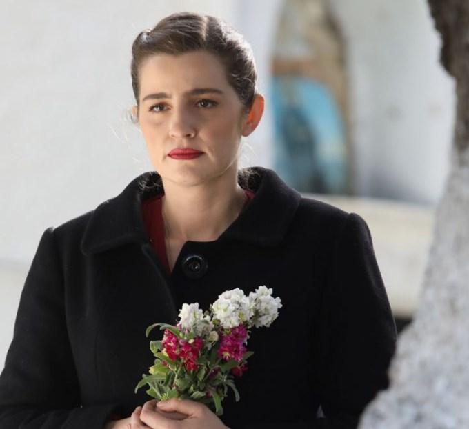 Άγριες μέλισσες :Ένα τραγικό γεγονός ξαναφέρνει κοντά Ασημίνα - Δρόσω Άγριες μέλισσες :Ένα τραγικό γεγονός ξαναφέρνει κοντά Ασημίνα - Δρόσω