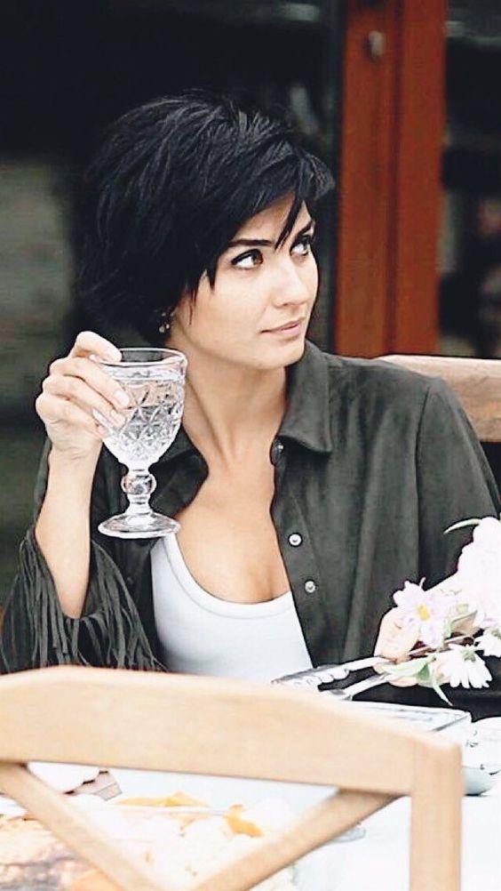 Safety cut: Κοντά μαλλιά με όγκο 