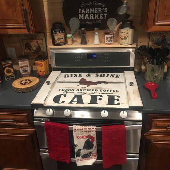 Vintage ξύλινο κάλυμμα για την κουζίνα Vintage ξύλινο κάλυμμα για την κουζίνα