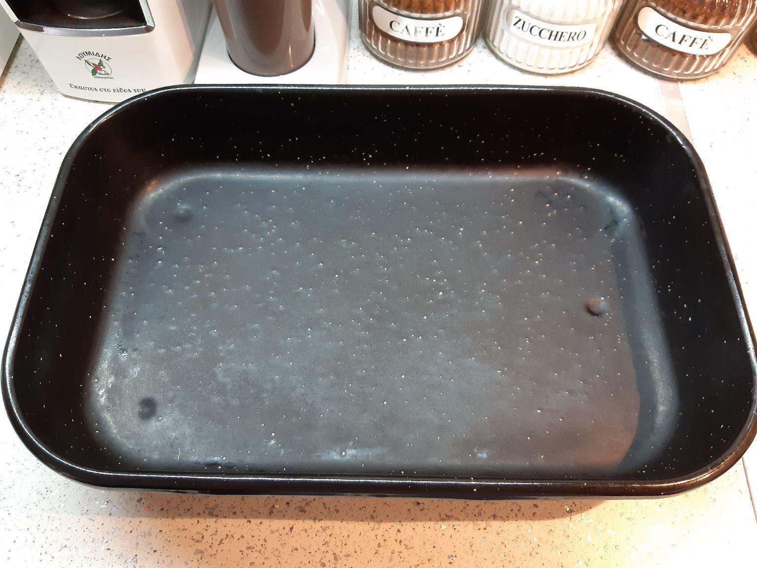 Brigadeiro: Συνταγή για σοκολατένιο γλυκό ταψιού ταψί