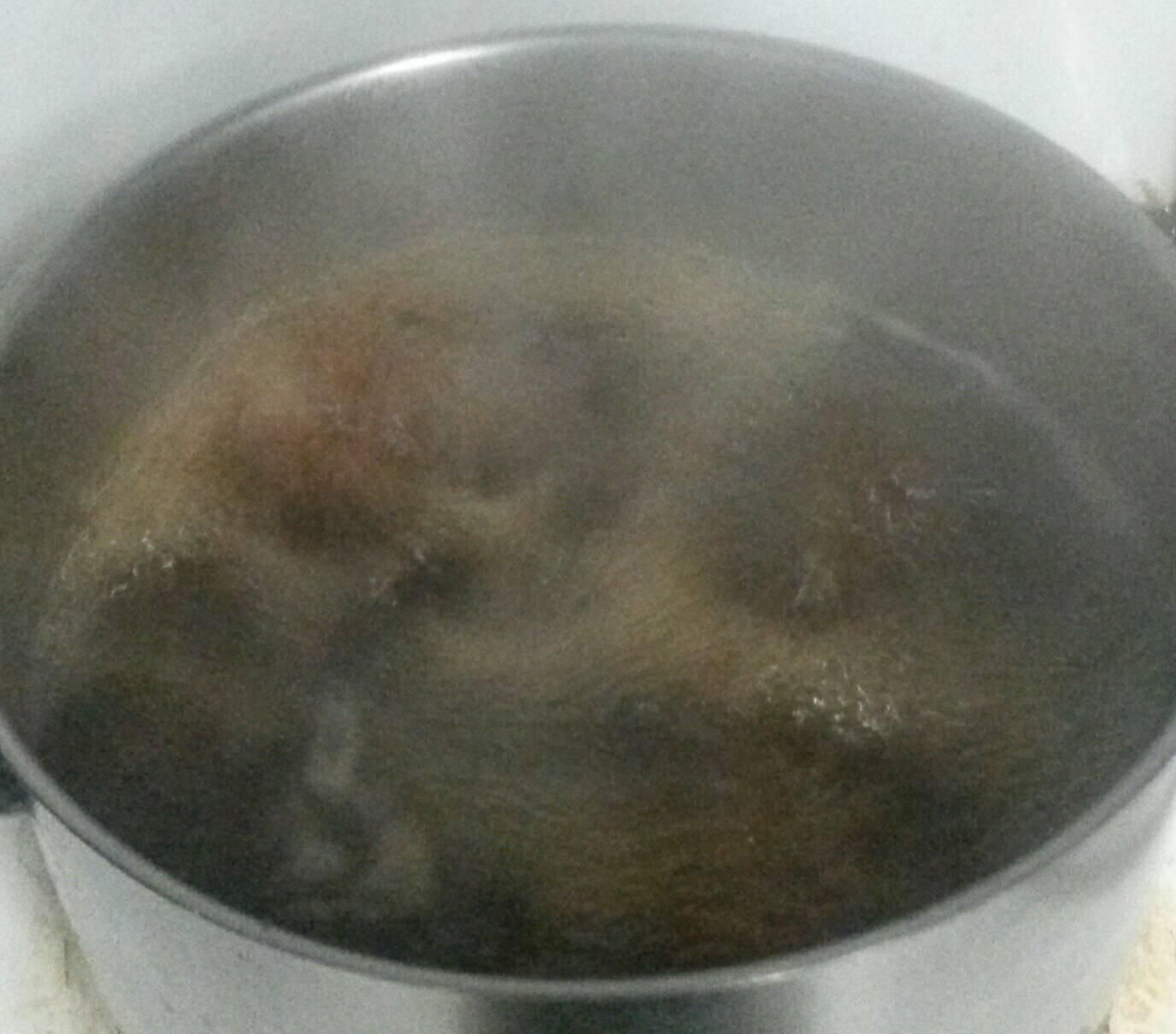 βρασμένο το Ζουμί από χαρούπια